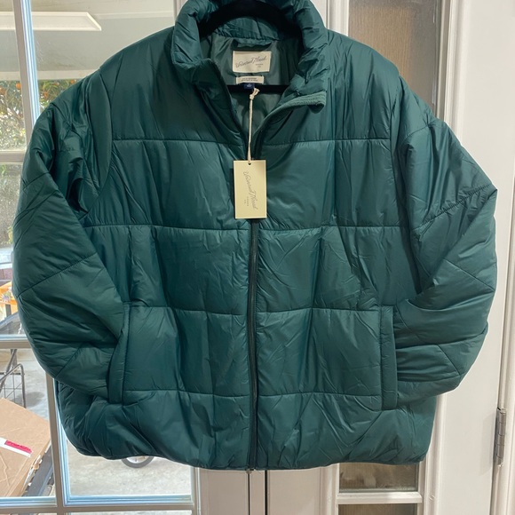Universal Thread Dark Green Puffer Jacket - Picture 2 of 6